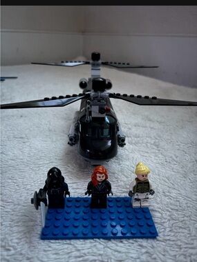76162 LEGO Black Widow's Helicopter Chase (Incomplete)